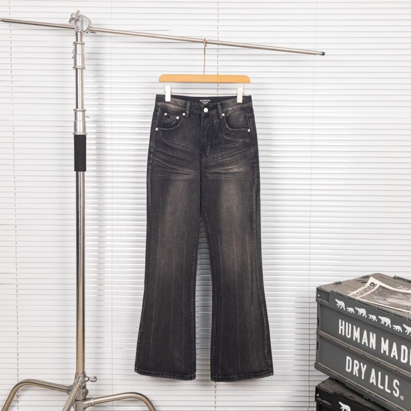 Ba*len*cia*ga jeans